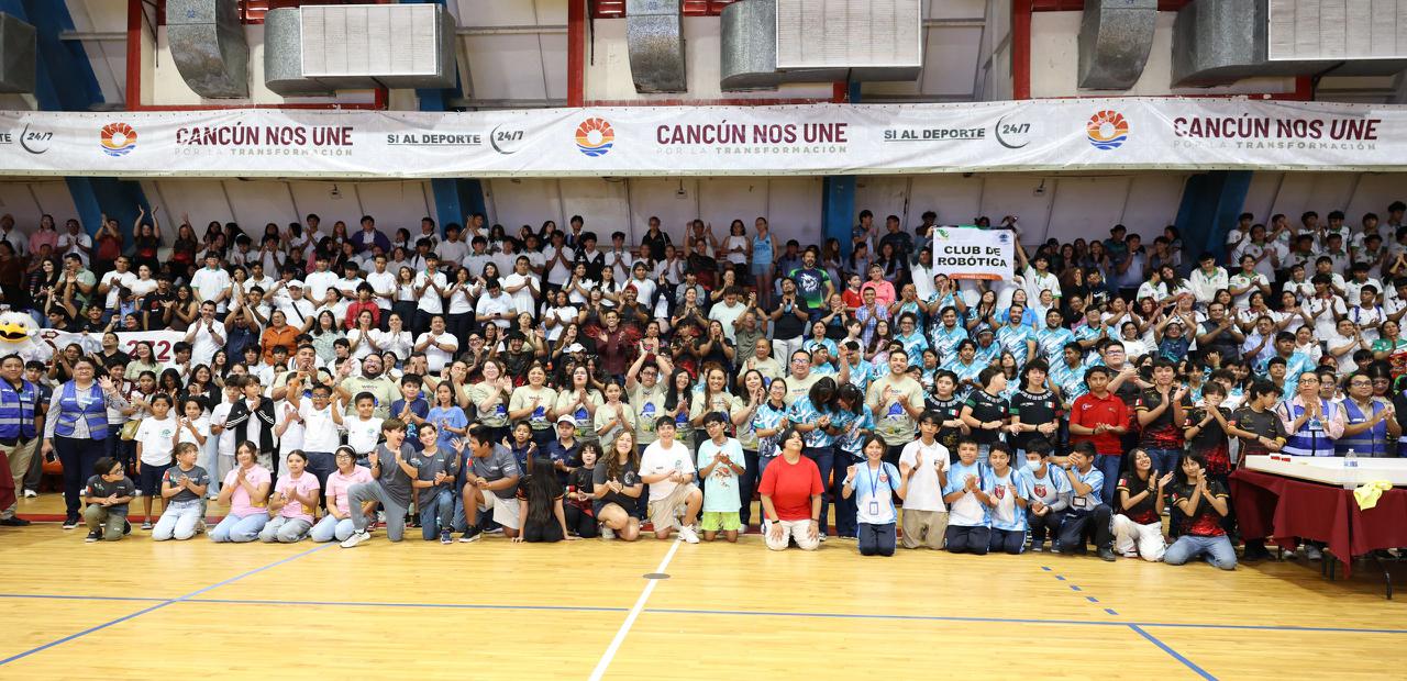 Participan 80 equipos