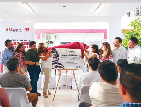 Inaugura Casa del Estudiante